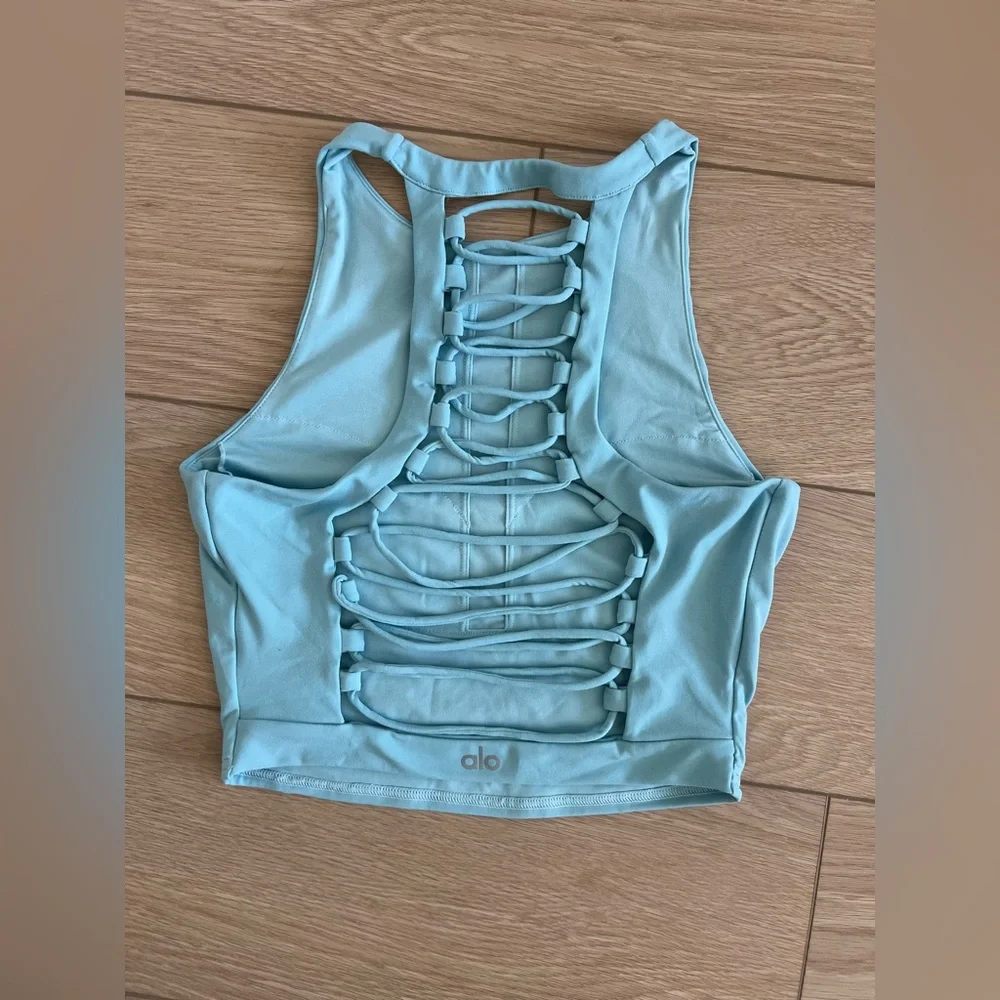 ALO yoga movement cropped sports bra tank top sea glass blue size medium - Picture 3 of 6